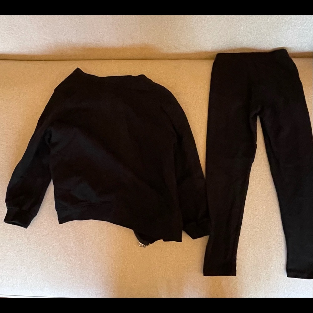 3 Dreamers Girl’s outfit with colorful
Patches size small like new - Picture 5 of 5